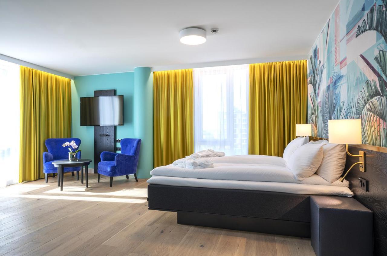 Deluxe Room,724399423:JPEG